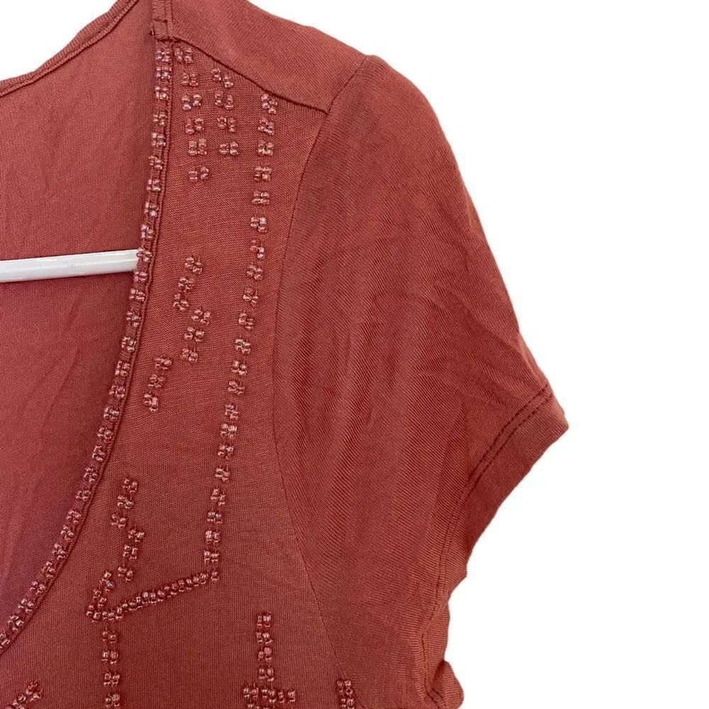 Forever21 pink scoop neck embellished short sleeve blouse small - Picture 4 of 6